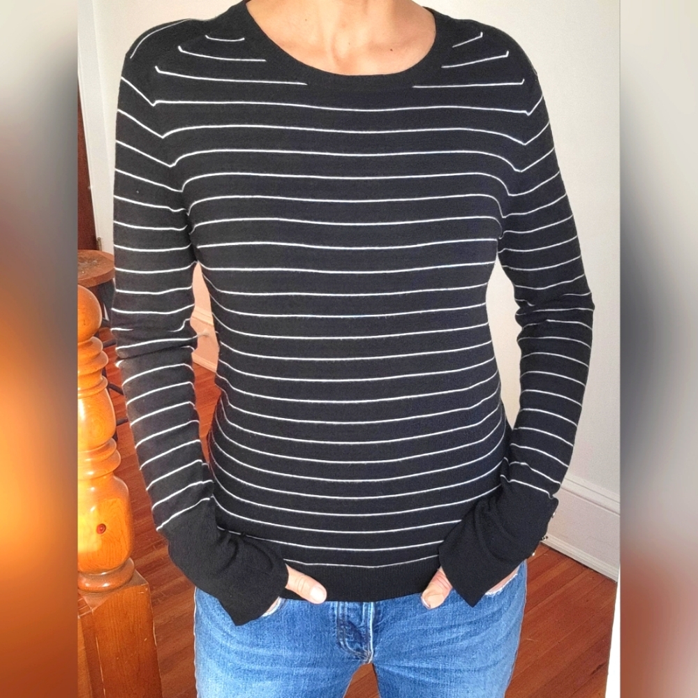 Black and White Striped Extra Long Cuff Women's Top